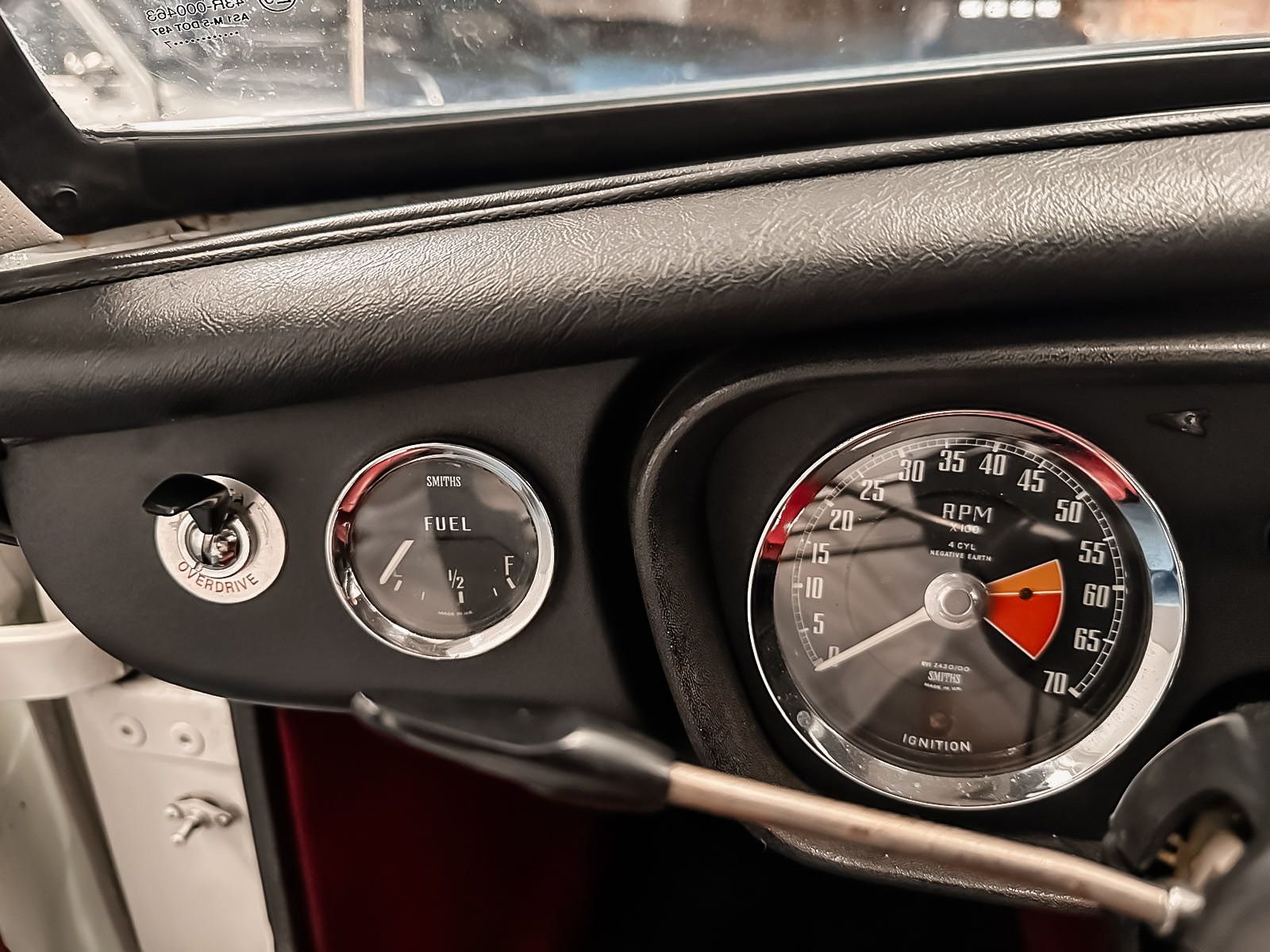 MG MGB GT  9