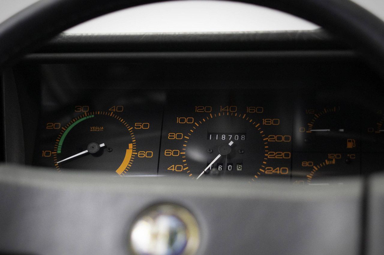 Alfa Romeo 75 3.0 V6 America 10