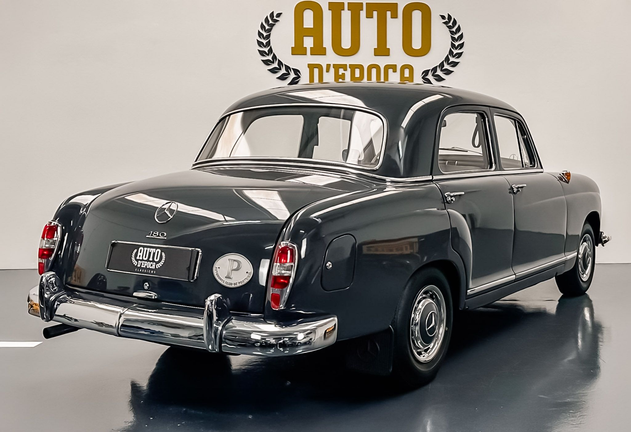Mercedes 180B Ponton 1