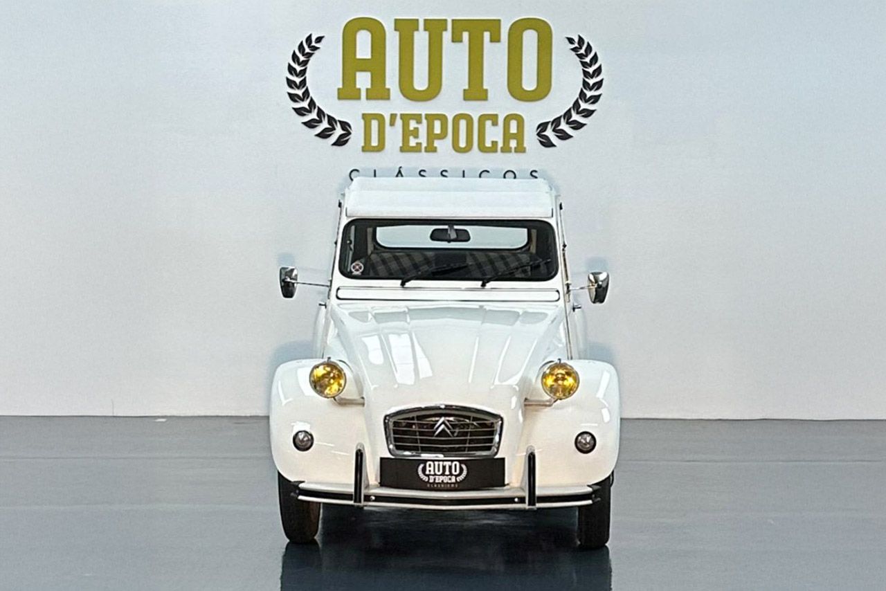 Citroën 2CV6 4