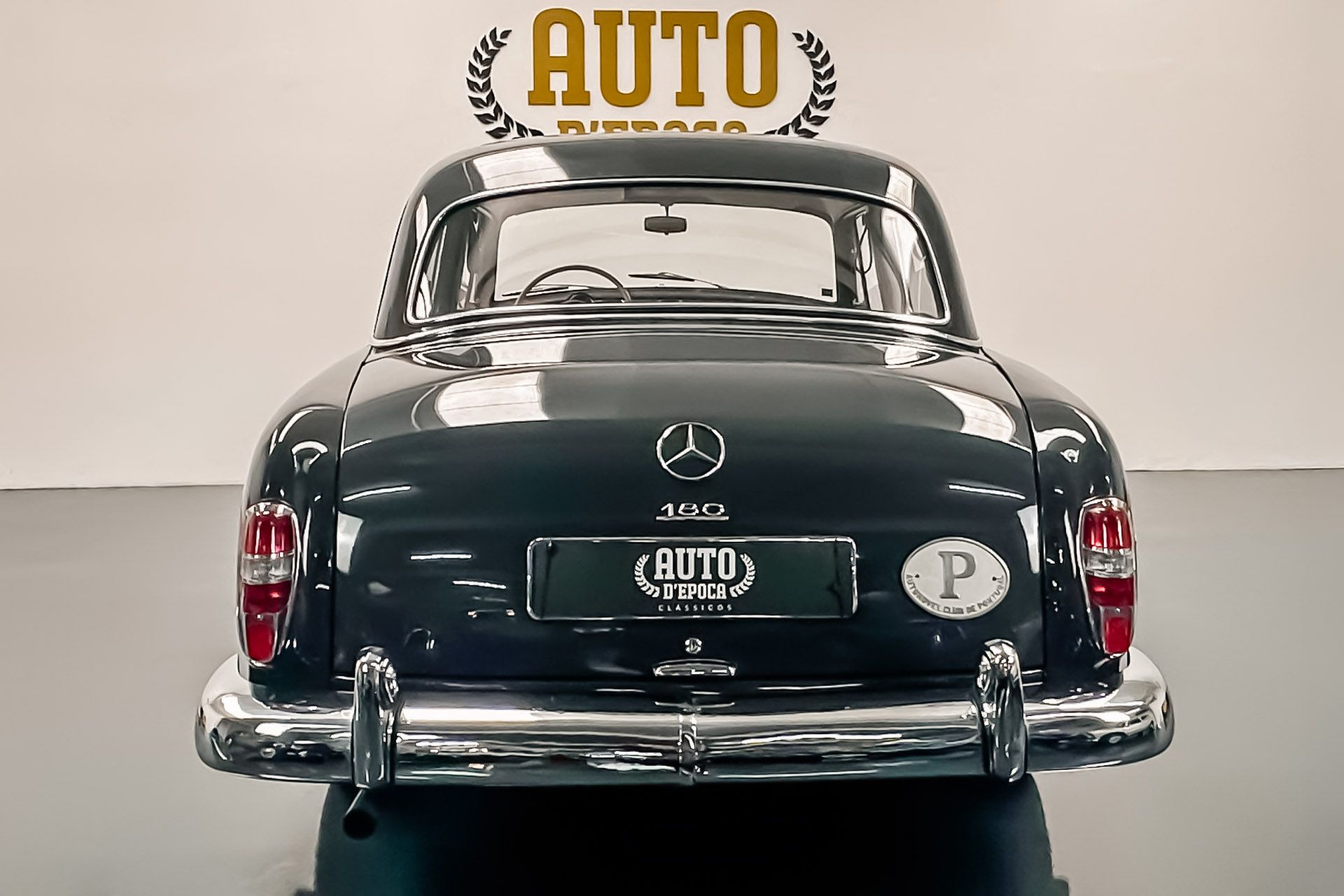 Mercedes 180B Ponton 3