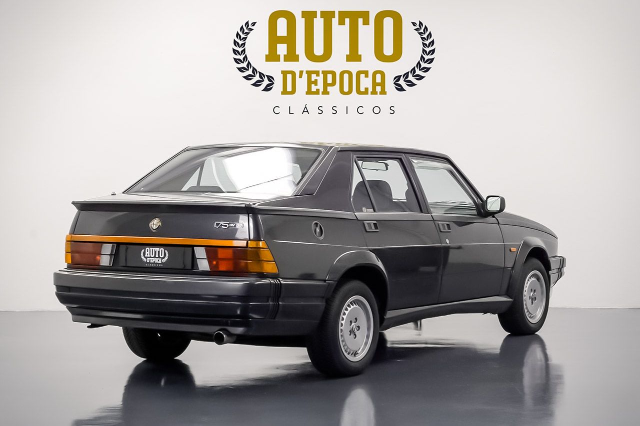 Alfa Romeo 75 3.0 V6 America 3