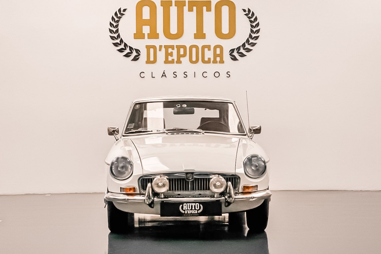 MG MGB GT  4