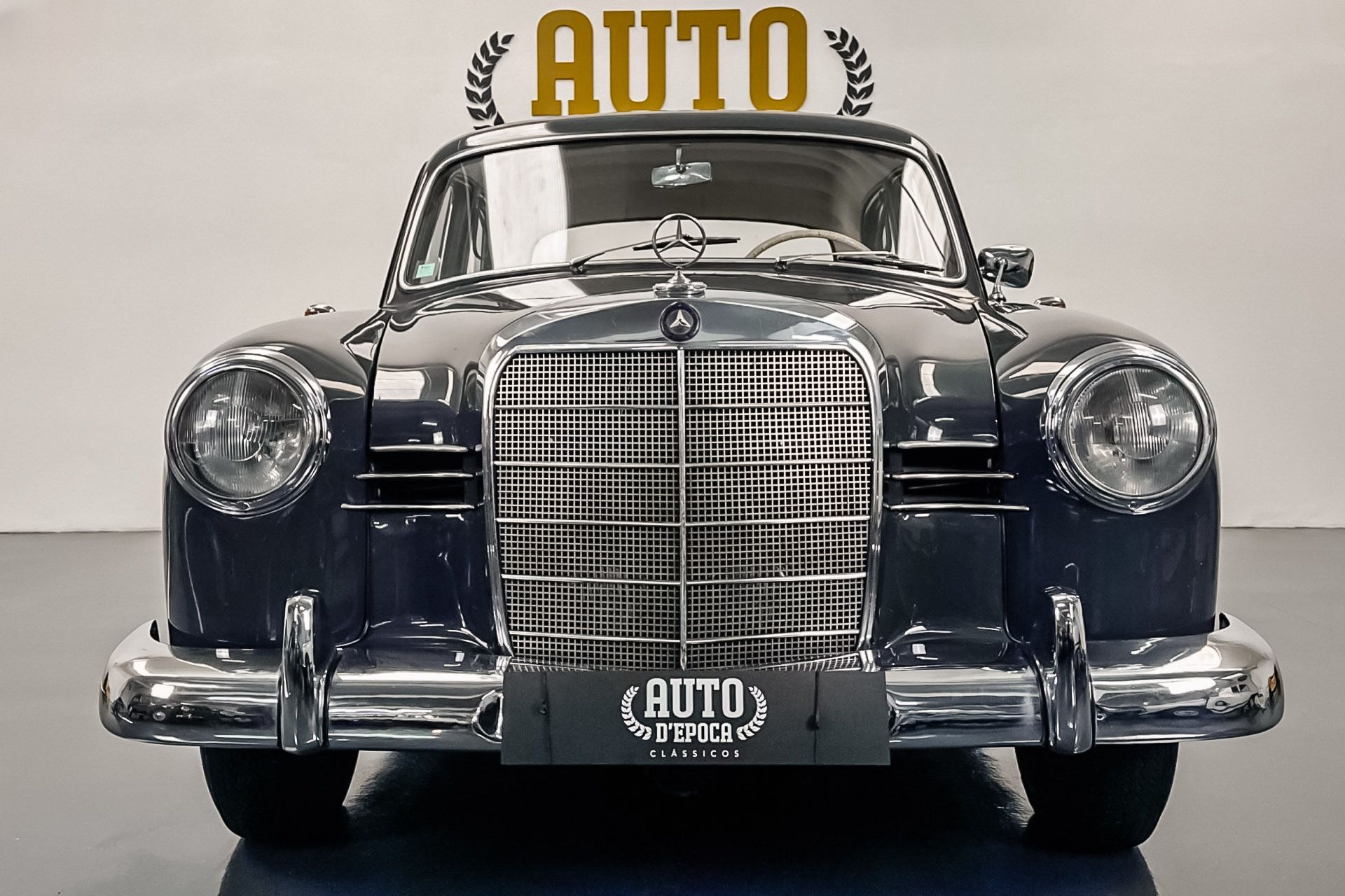 Mercedes 180B Ponton 4