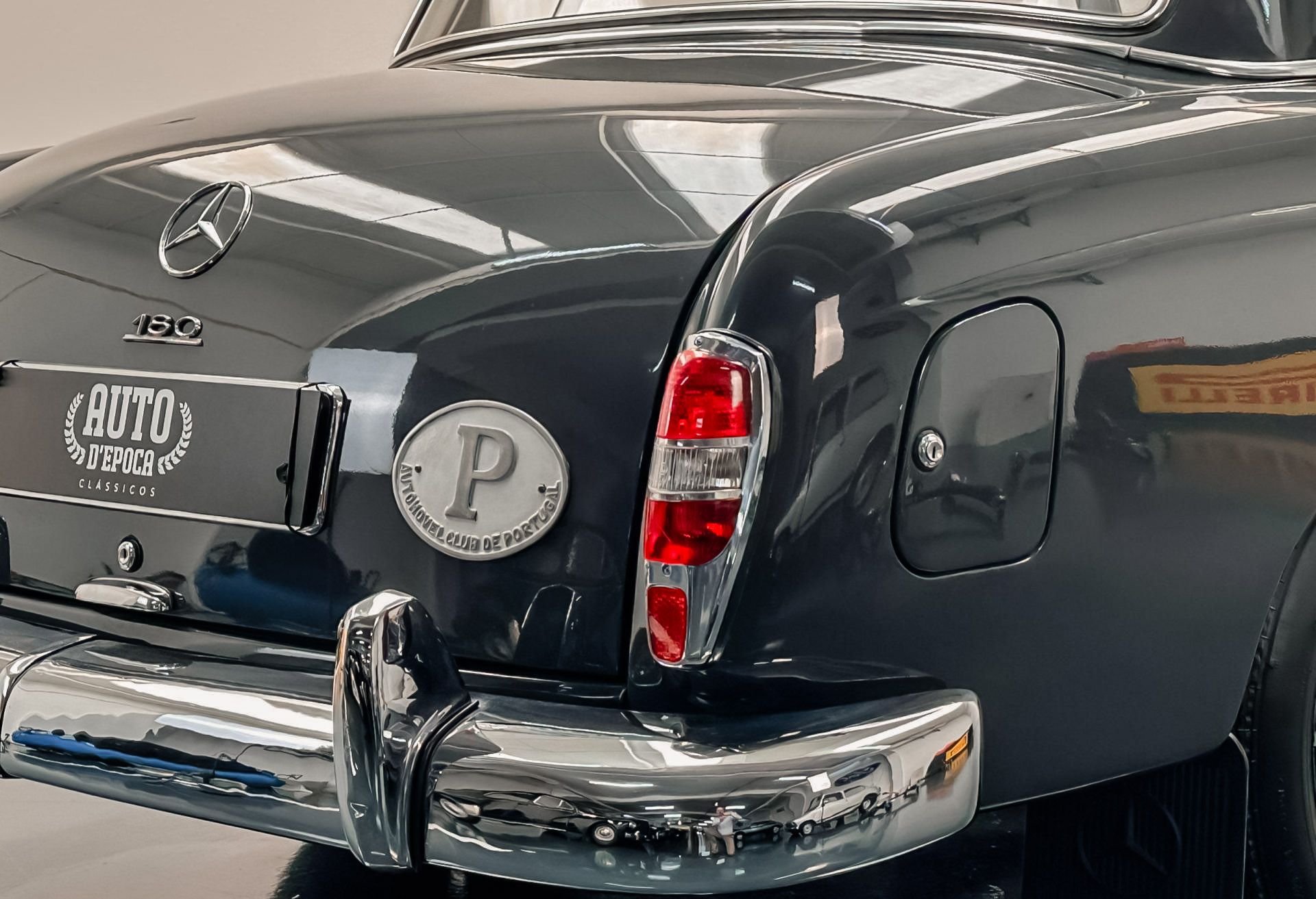 Mercedes 180B Ponton 6