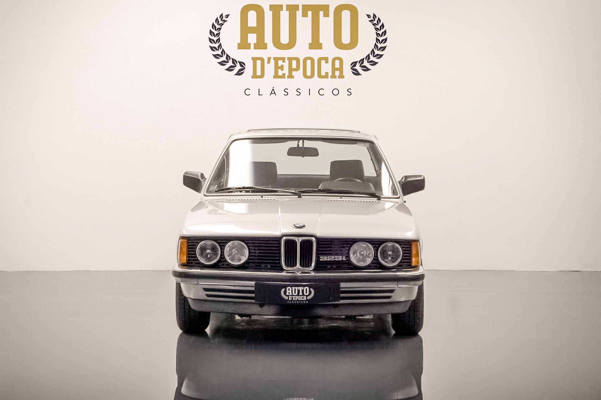 BMW 323i (E21) 1