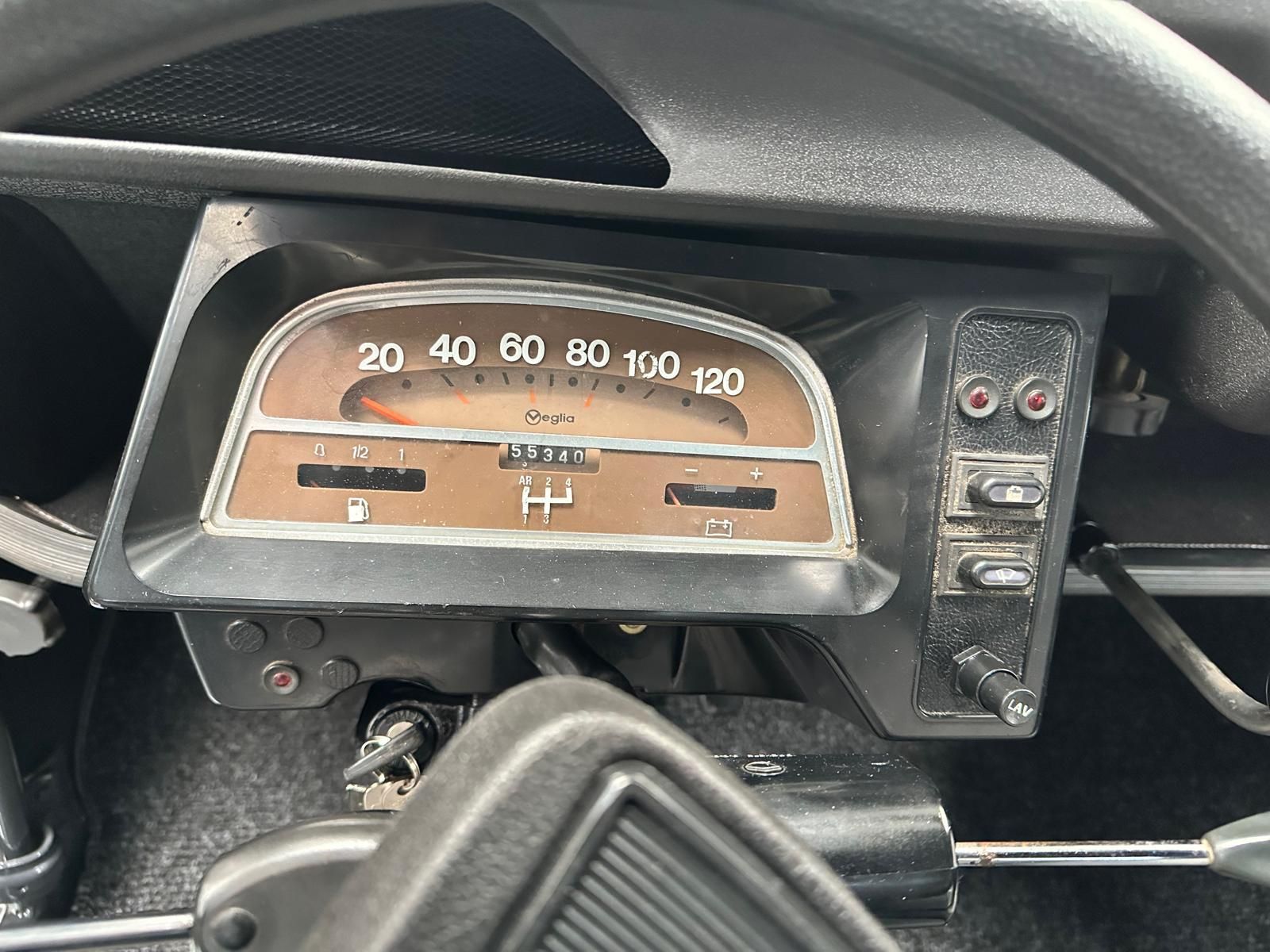Citroën 2CV6 7