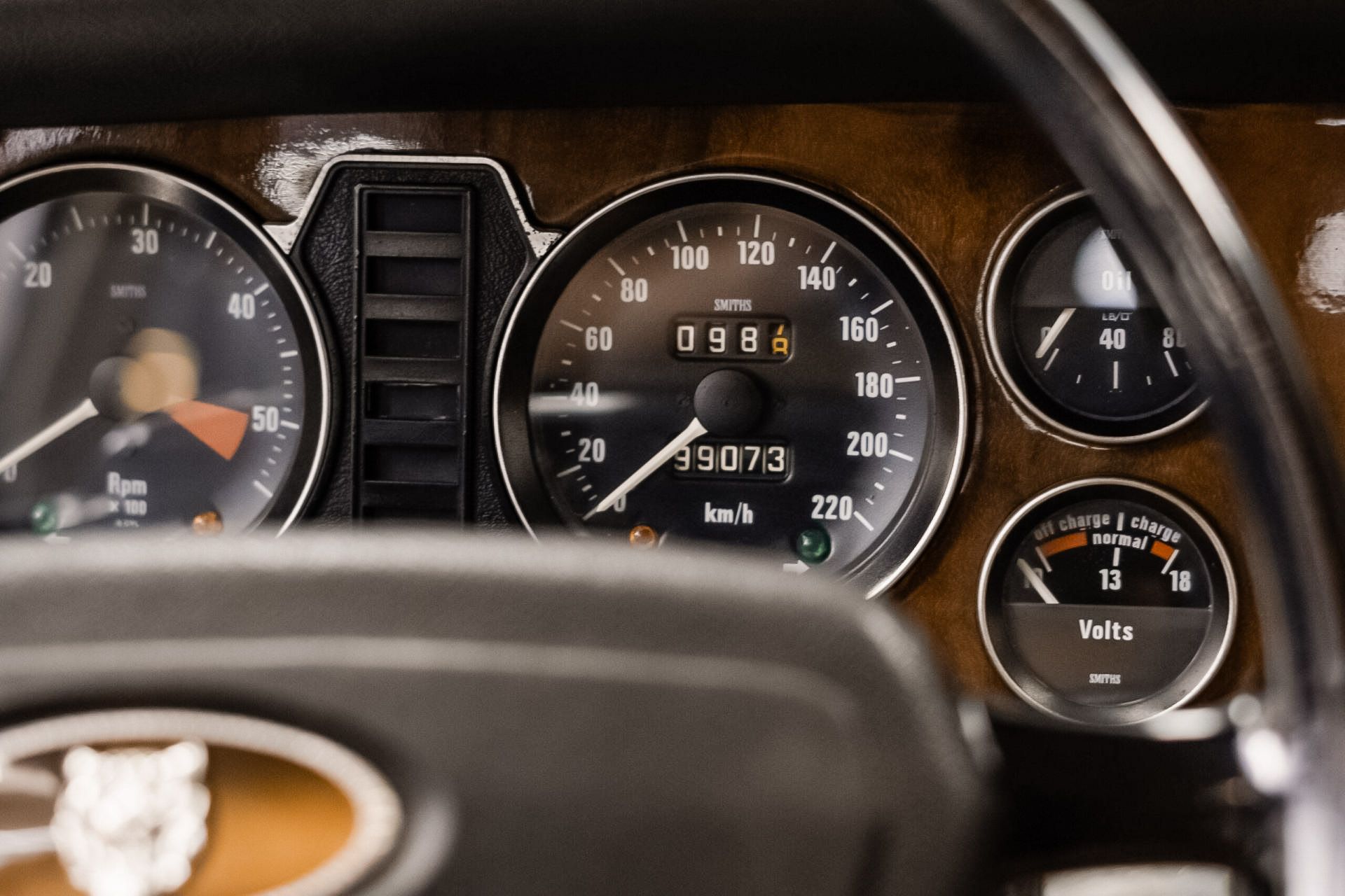 Jaguar XJ6 mkII 10