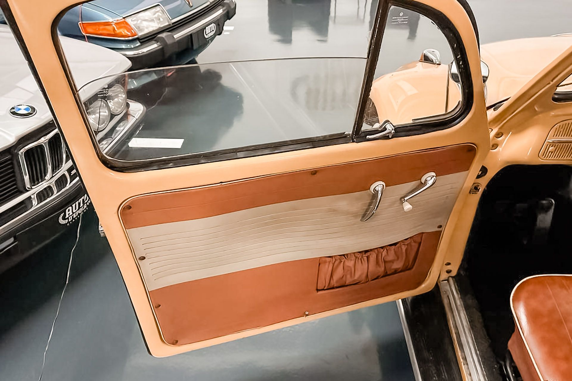 VW Limousine 1/11 De Luxe 1