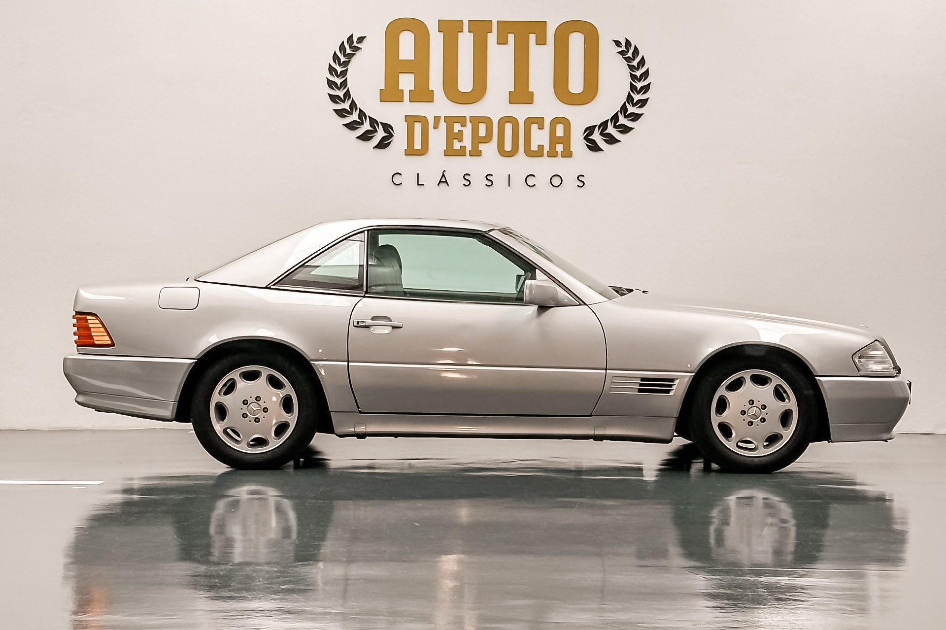Mercedes-Benz 300 SL 24 2