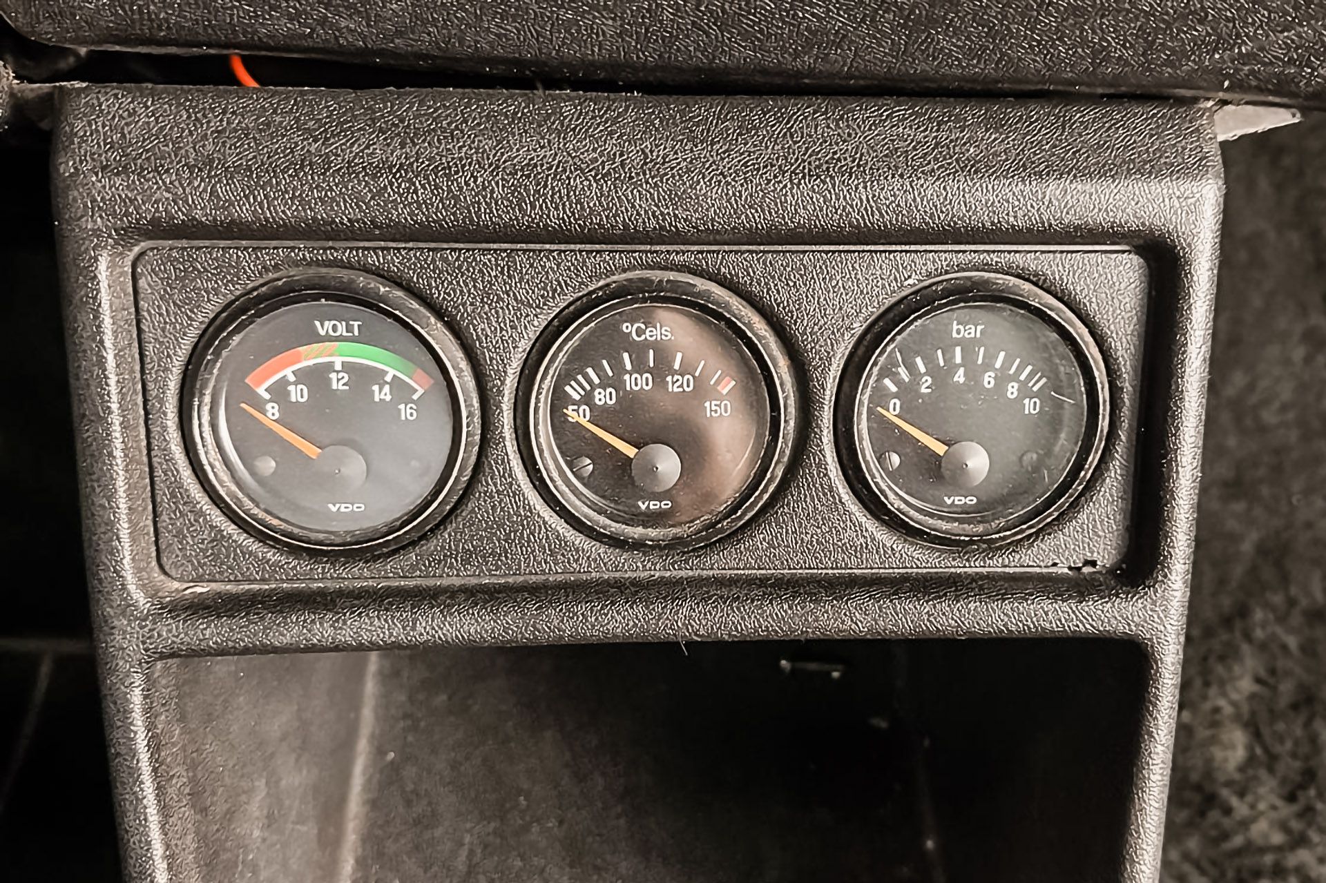 Volkswagen Golf GTI 1600 10