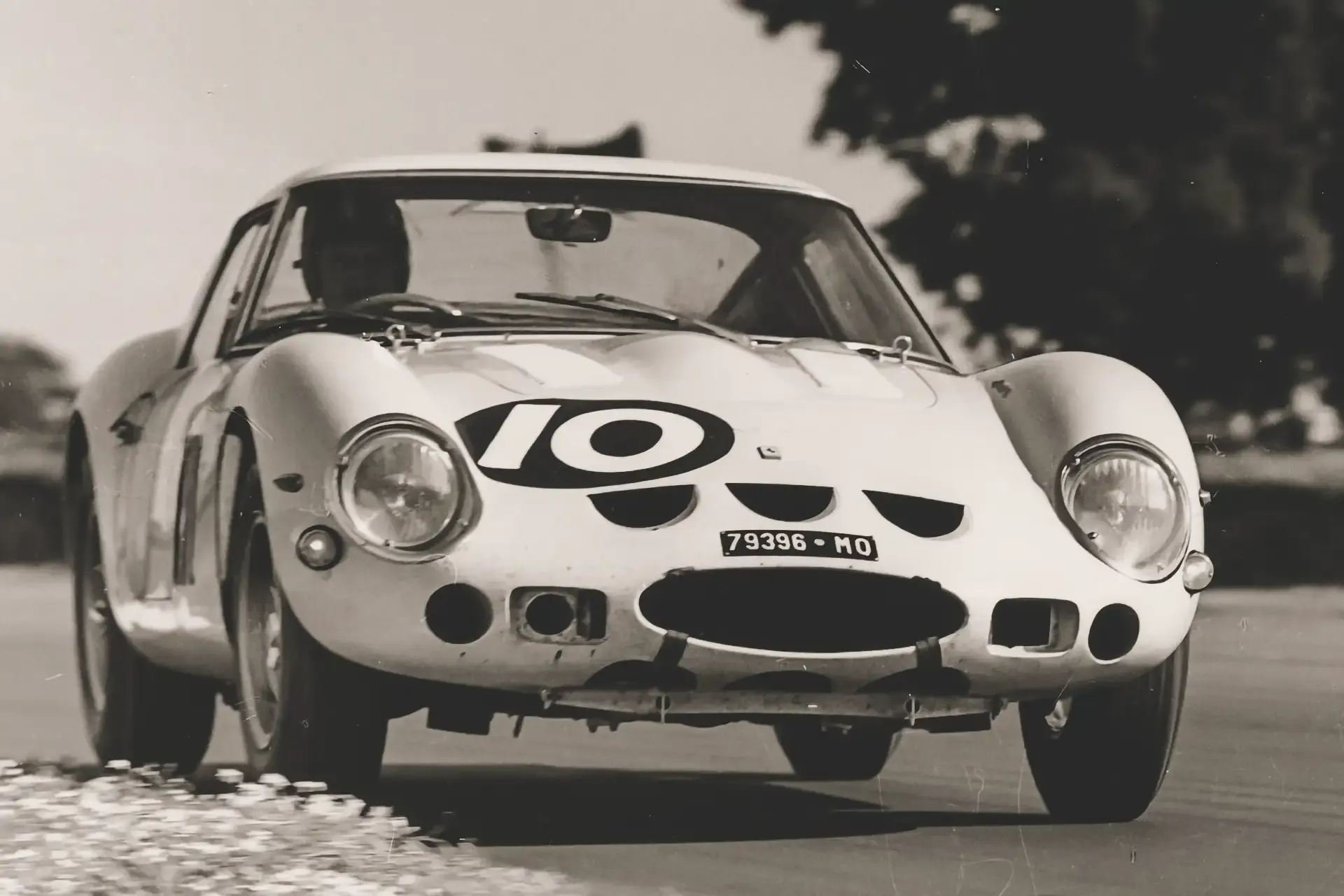 Vai a leilão um Ferrari 250 GTO. Comprava-o?
