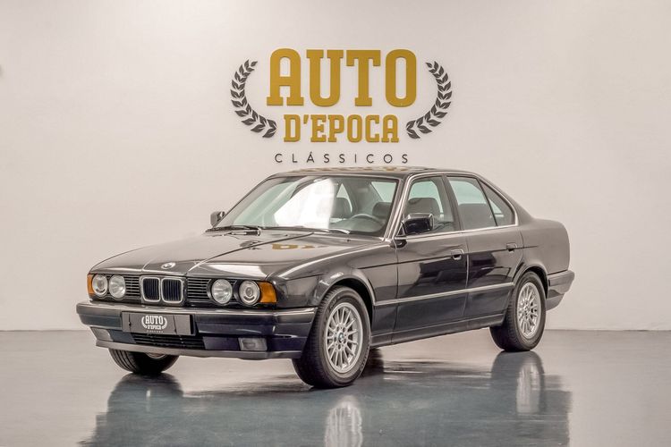 BMW (E34) 5.25i