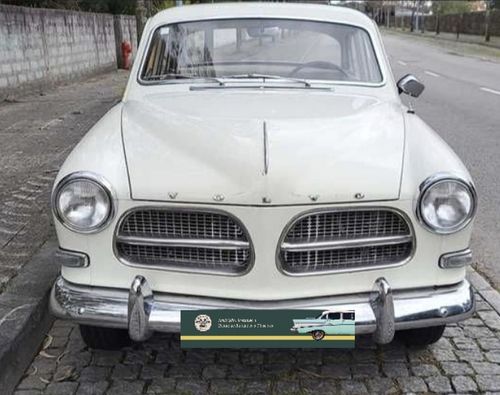 Volvo 122S (Amazon)