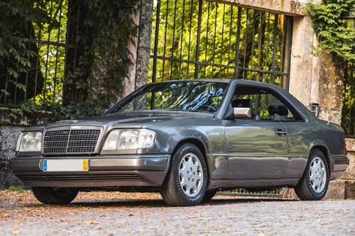 Mercedes W124 200 CE