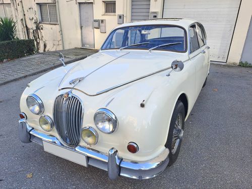 Jaguar MK II 2.4