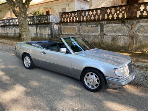 Mercedes-Benz E 320 Cabrio 