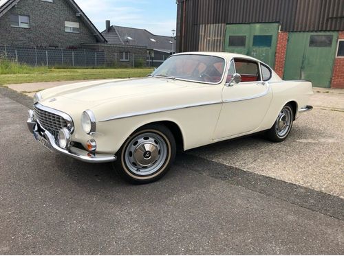 Volvo P1800 S (o Santo)